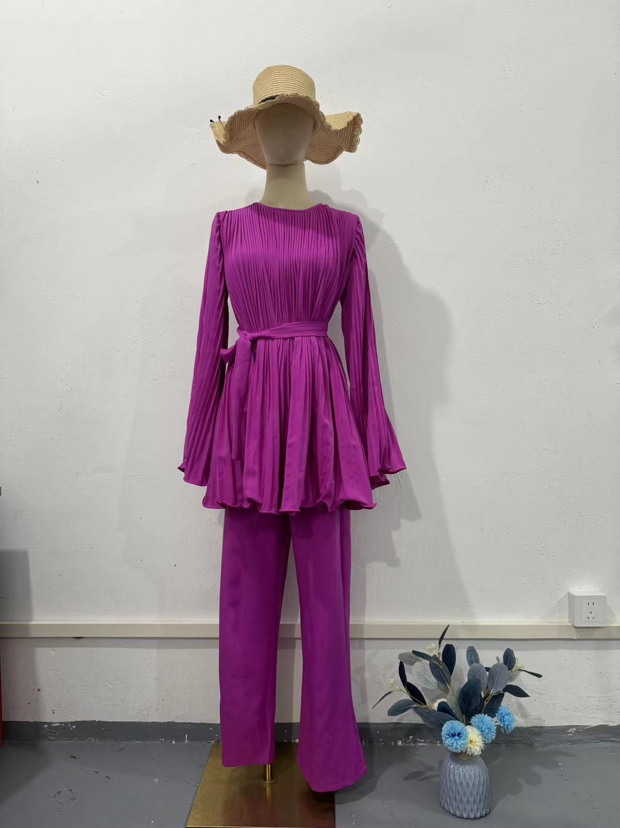 New pleated loose spring fashionable temperament pants set with feminine design
