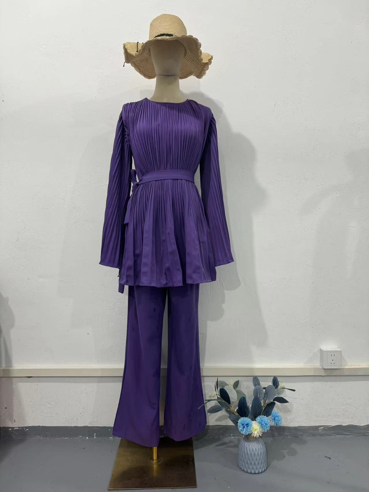 New pleated loose spring fashionable temperament pants set with feminine design